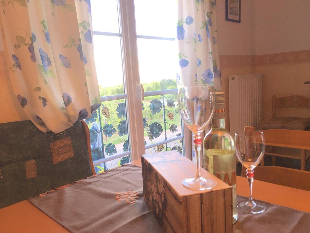 Ferienwohnung Suedpfalzblick เบอร์ไวเลอร์ ภายนอก รูปภาพ