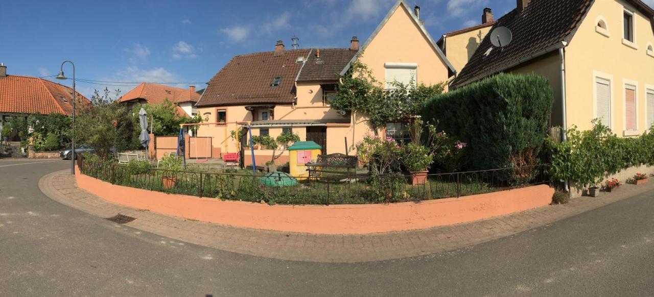 Ferienwohnung Suedpfalzblick เบอร์ไวเลอร์ ภายนอก รูปภาพ